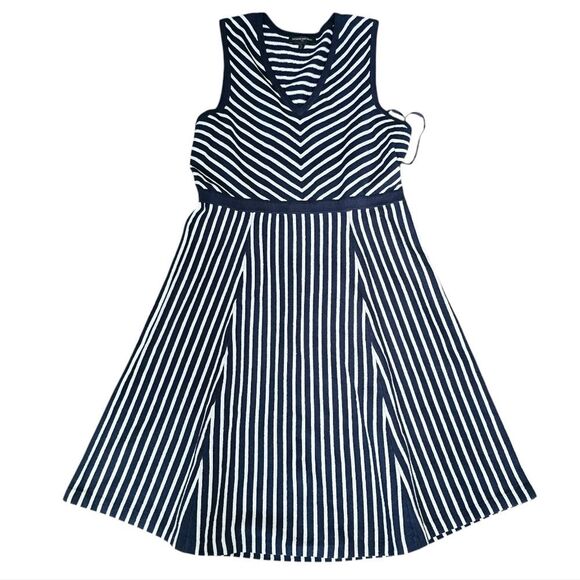 Banana Republic Striped‎ Navy and White Stripes Knit Dress Large - Picture 1 of 6